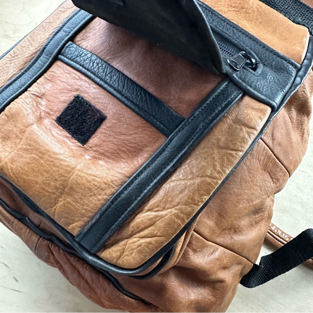 Genuine leather backpack - Picture 9 of 16